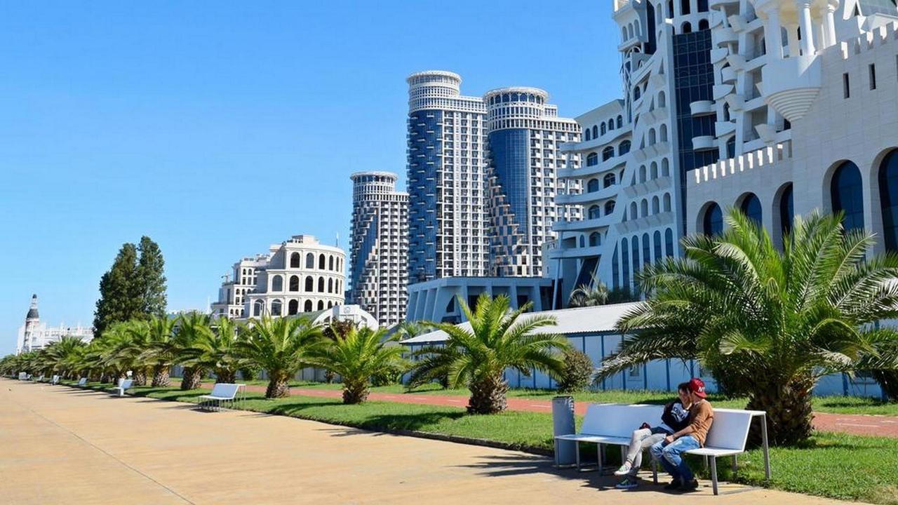 Aparthotel Selfie Batumi Esterno foto