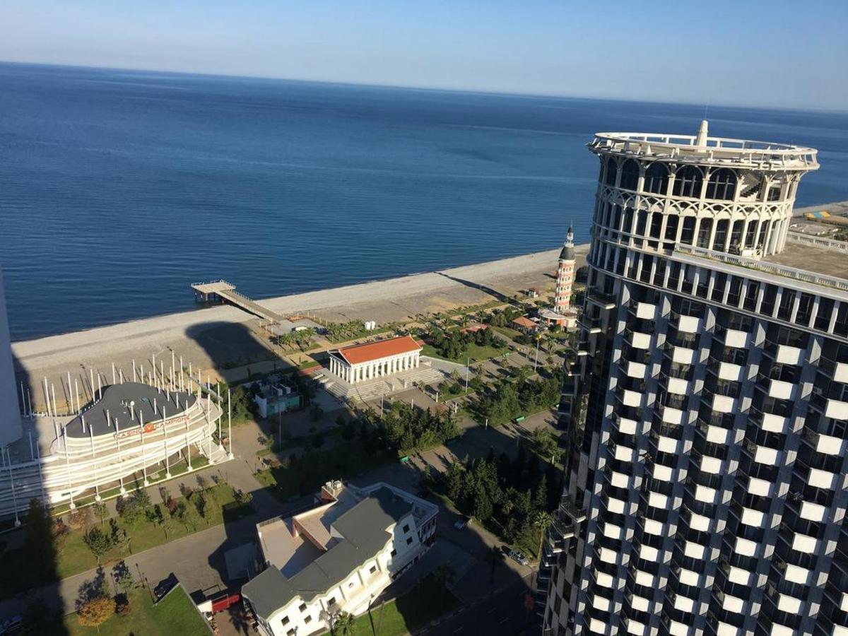 Aparthotel Selfie Batumi Esterno foto